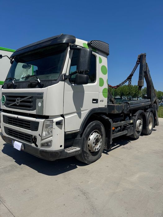 Camion ridicare container skip VOLVO FM AN FAB 2011