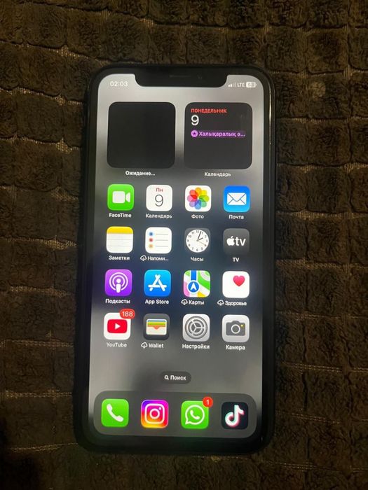 Продам айфон хр