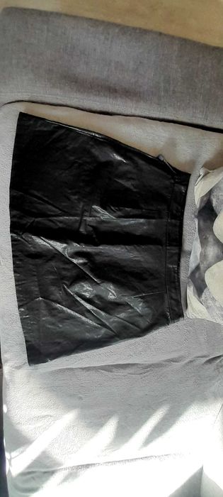 Fusta mini imitatie piele Zara