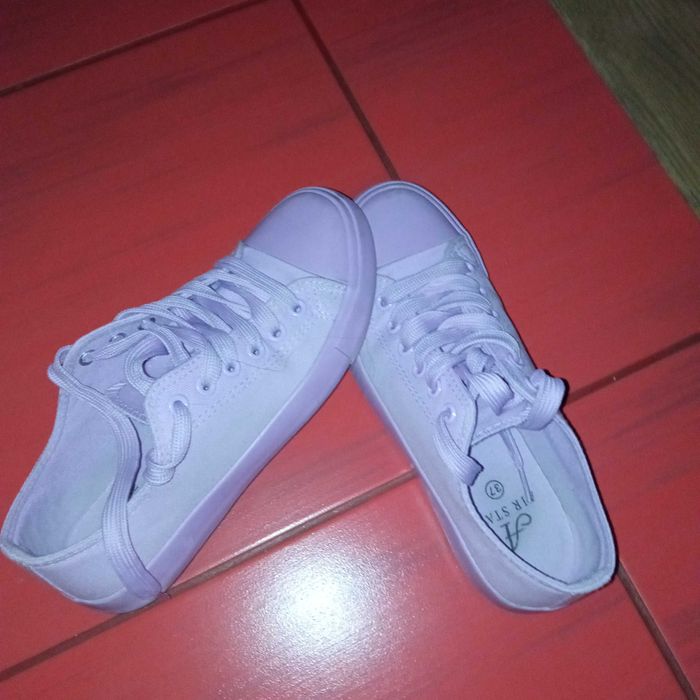 Обувки за момиче