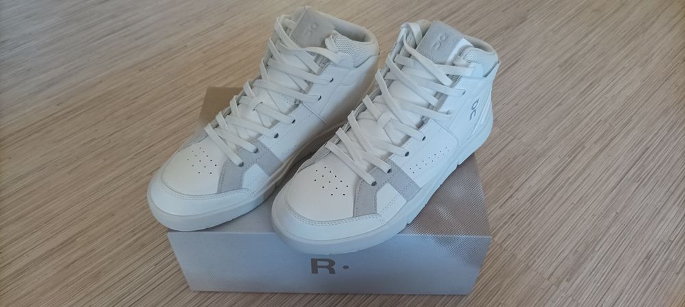 НОВИ Маркови дамски кецове ON, The Roger Clubhouse Mid, 40