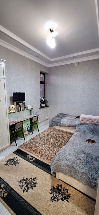 Продается  участок 4 соток 5 комнатная.