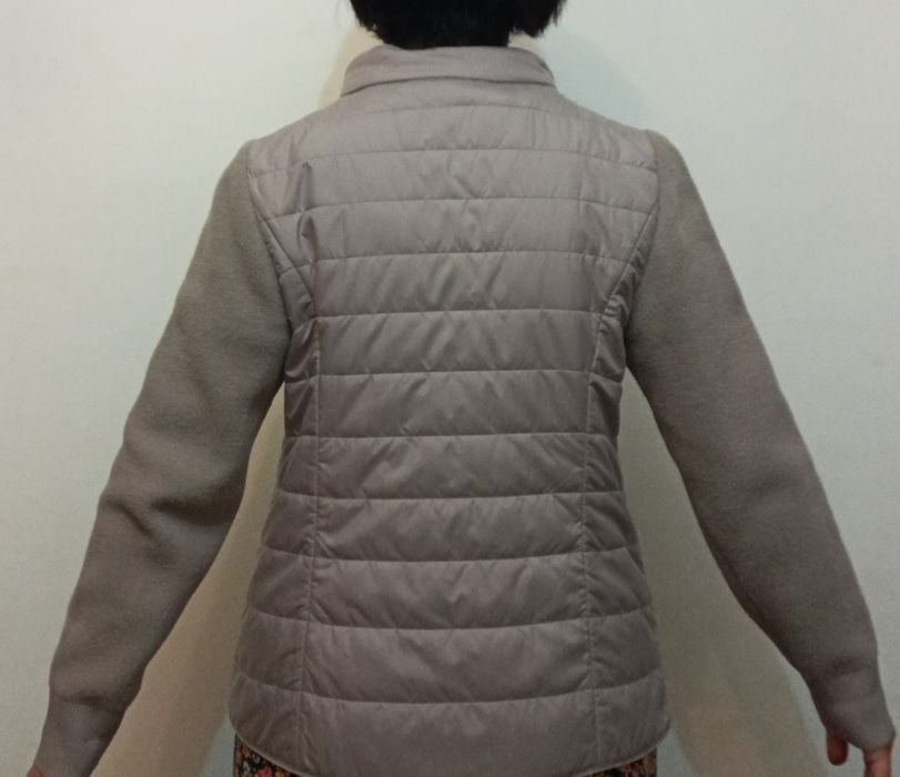 Курточка лёгкая тоненькая