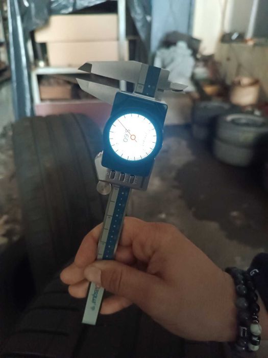 4бр. 285/45/21 Зимни гуми Michelin и 4бр. Летни Pirelli