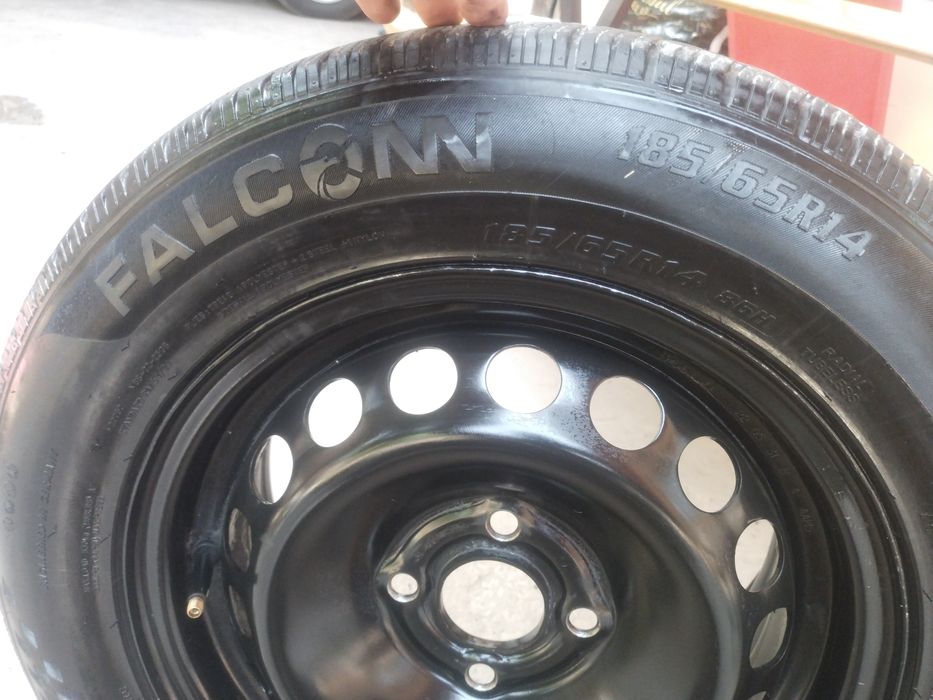 R 14 diska balon kalpaki bilan.. Bu