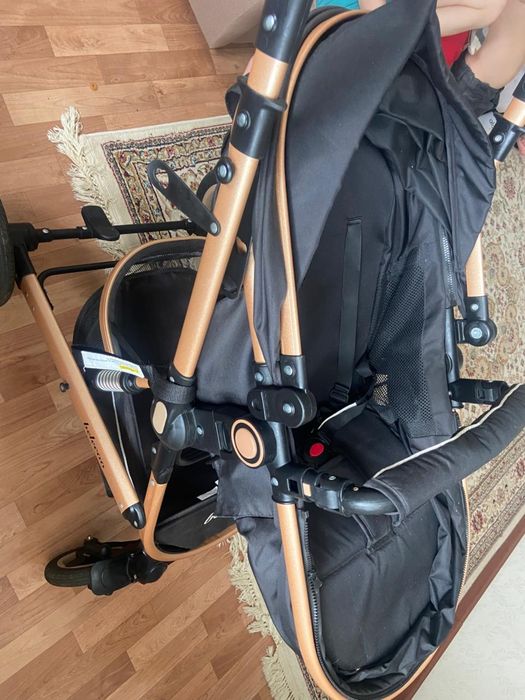 Продам детскую коляску