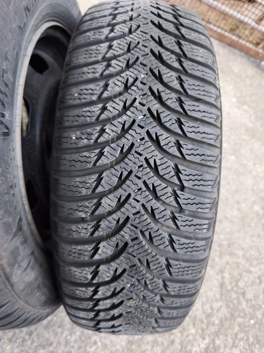 Зимни гуми 195/65/15 със джанти