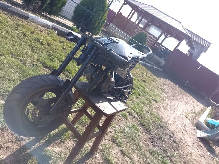 Vând pocket bike 49cc