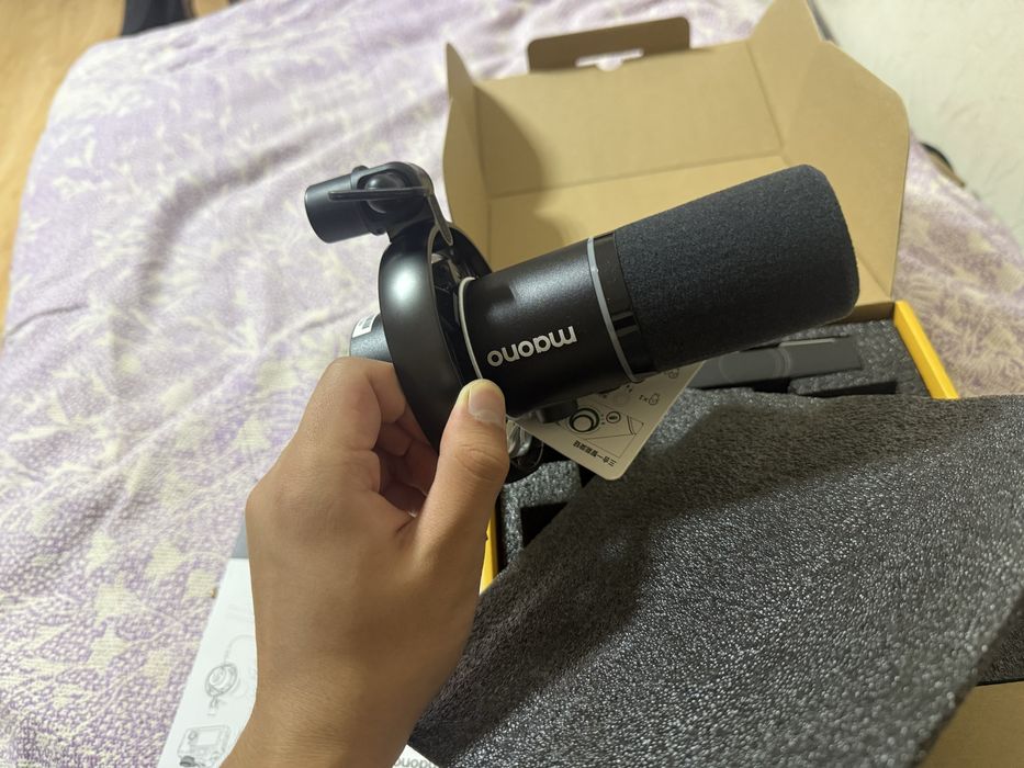Микрофон Maono pd200W