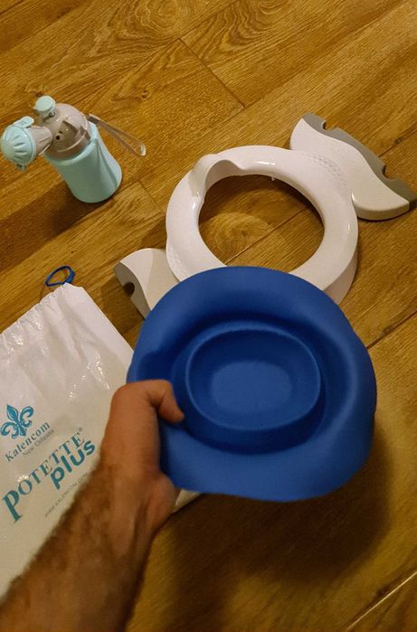 Olița portabilă Potette Plus 2 in 1 + liner din silicon reutilizabil