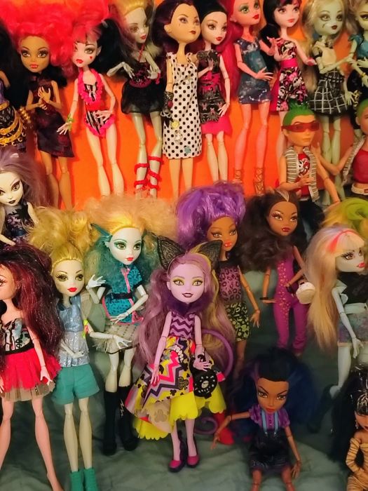 Мостър хай кукли различни