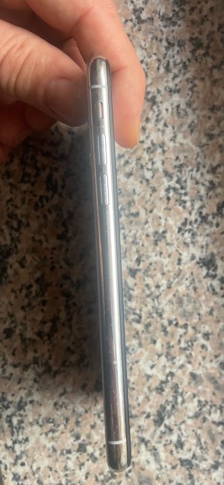 iPhone X 256GB неразличим от нов