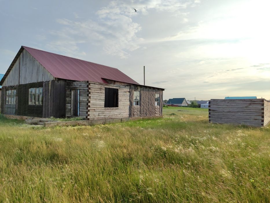 Продам дом недостроенный в с.Бесколь