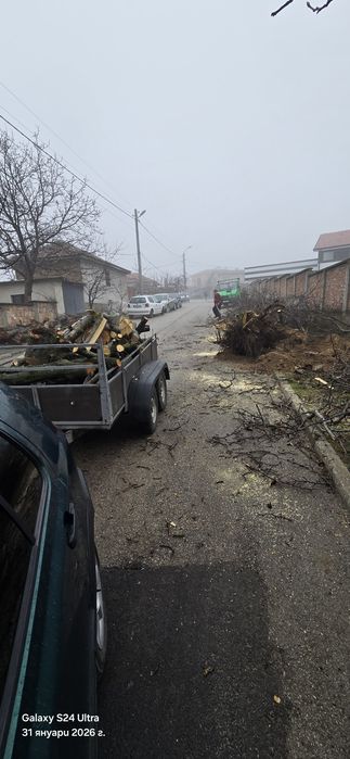 Продавам орехови трупчета / метровки