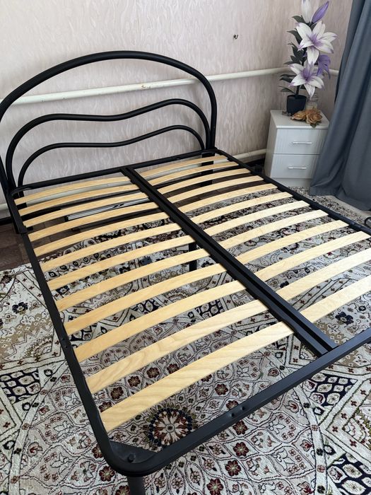 Продам кровать двуспальная