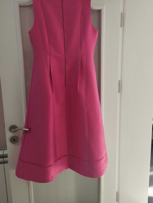 НАМАЛЕНА НА 50лв Разкошна нова миди рокля на Oasis M размер ПРОМОЦИЯ