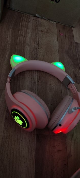 Продам наушники б/у