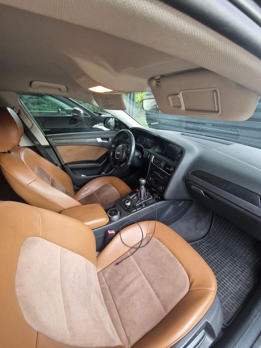 Audi A4 B8 2011 manuala