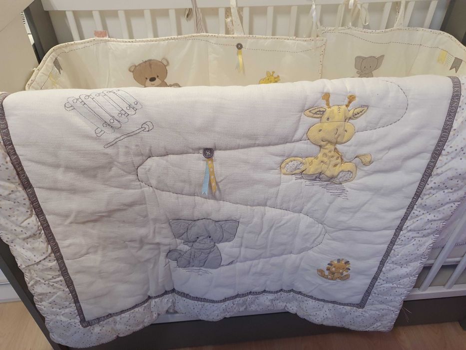 Обиколници и спален комплект Mothercare за бебе