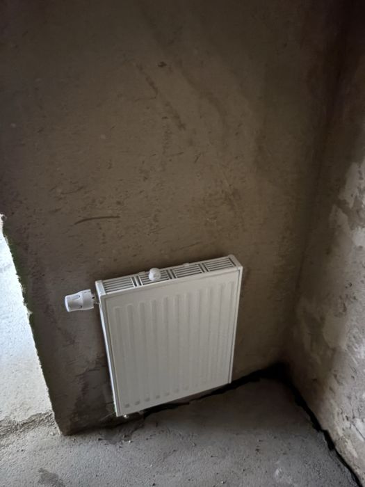 Продам батарею 40 на 50 Прадо