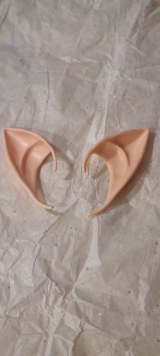 Urechi de elf din silicon de diverse culori