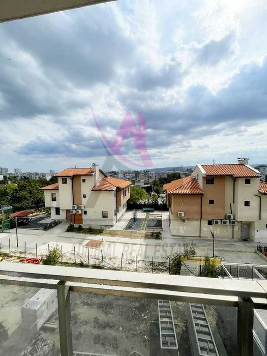 Дава се под наем Двустаен апартамент в Варна, Цветен квартал - 75 кв.м за 450 € - Снимка #4