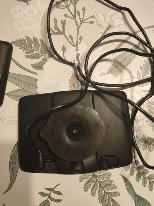 TomTom XL IQ Routes и GARMIN Nuvi 2515LM