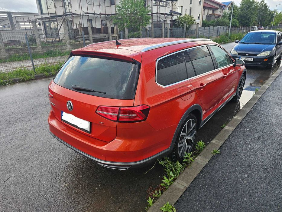 VW Passat Alltrack 2.0 BiTDI 240 CP 4Motion DSG | Matrix | Habanero Orange