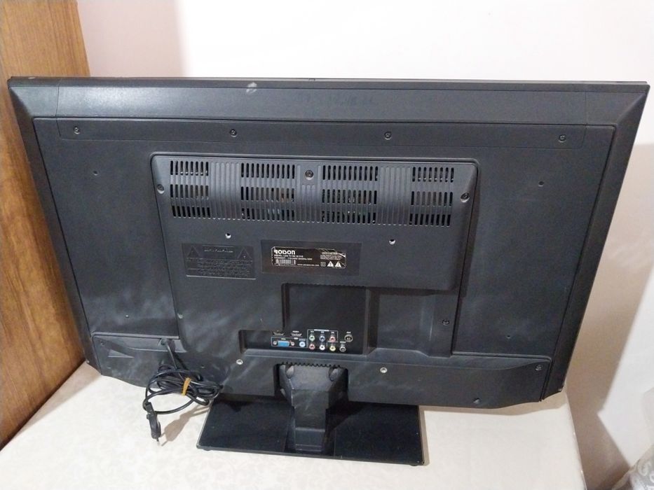 Телевизор ROISON.