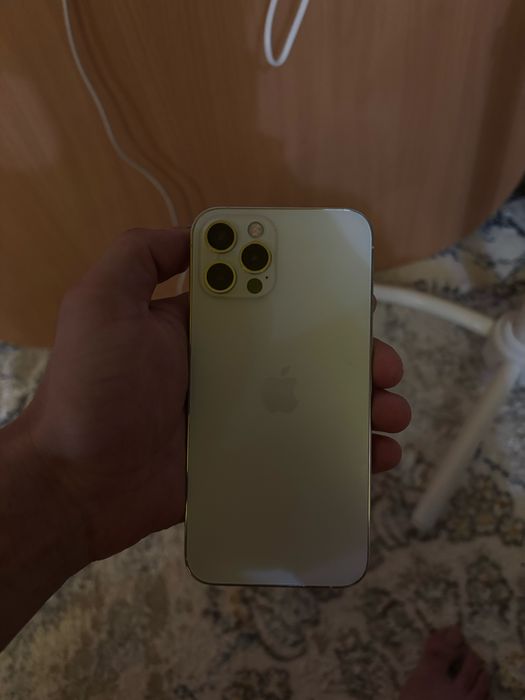 Продам iPhone 12 Pro