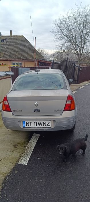 Vînd Renault simbol