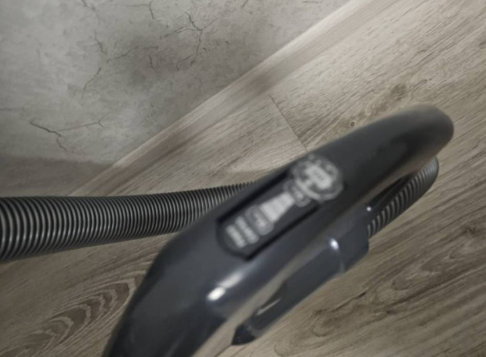 Пылесос, LG Kompressor 2000w