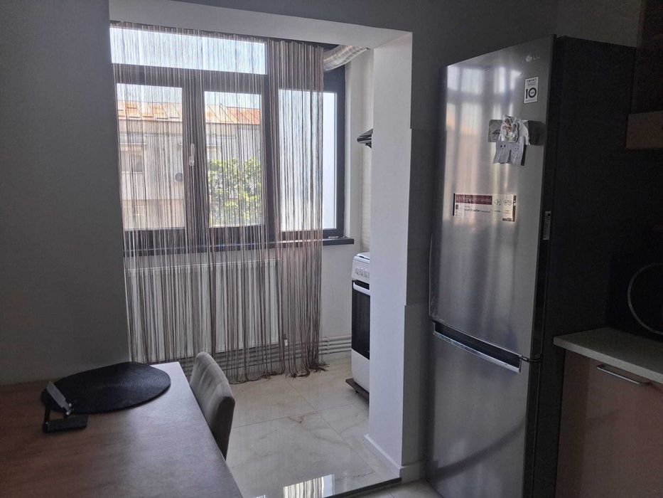 Inchiriez apartament 2 camere