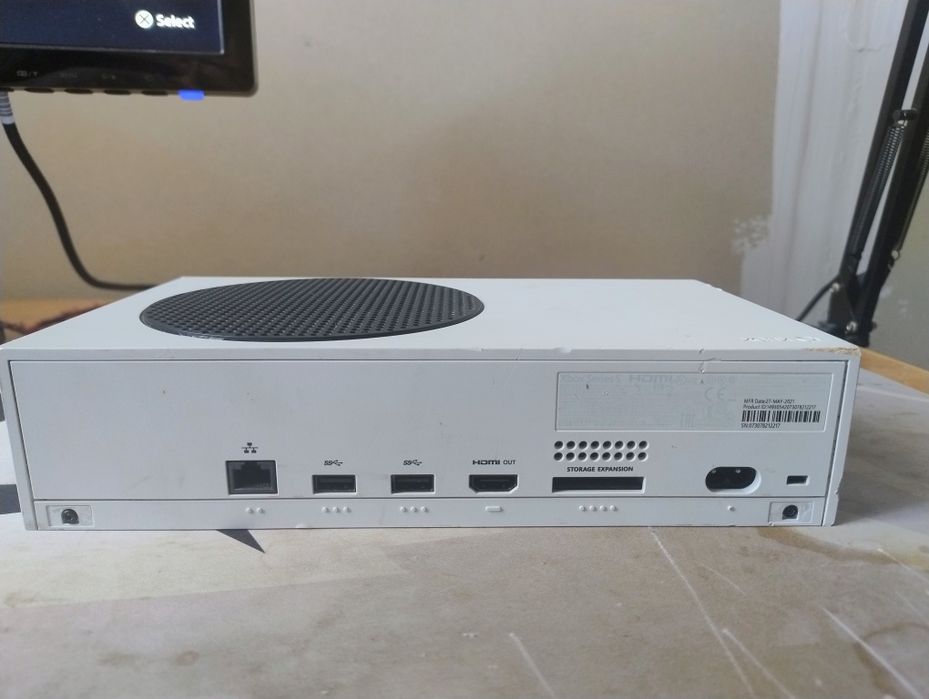 Consola Xbox Series S + 2 controlere