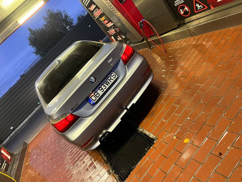 Dezmembrez BMW e60 525i automat