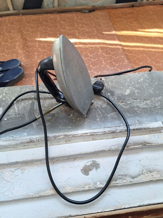 Продам  утюг ссср