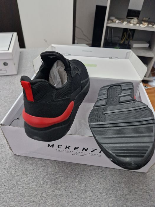 Pantofi sport  M c Kenzie noi în cutie Anglia