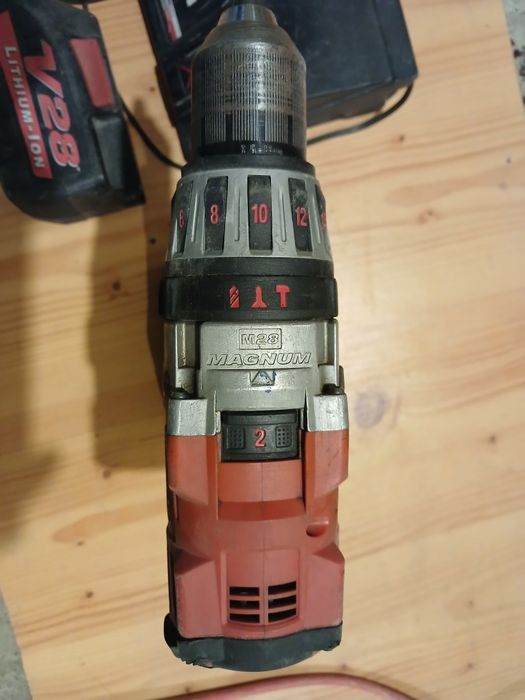 Mașină gaurit milwaukee  M 28