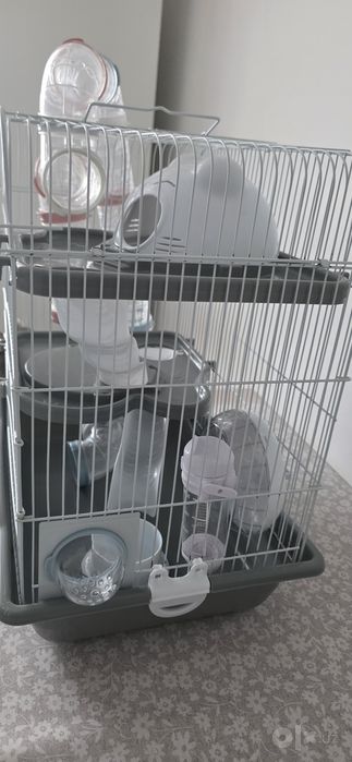 Продам клетку для хомяков.