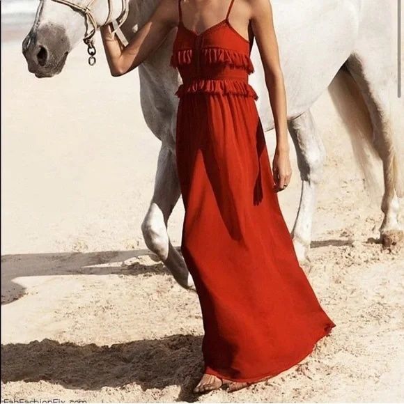 Яркий сарафан Mango на лето