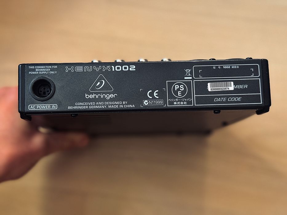 mixer audio Behringer Xenyx 1002