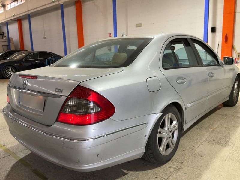 Mercedes-Benz E-Klasse E 220 CDI Avantgarde 2006