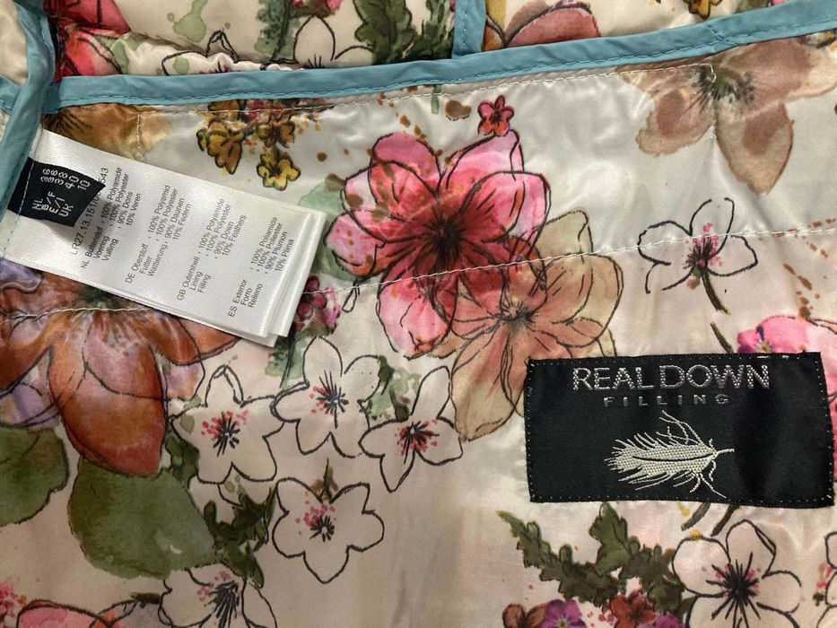 Пухено късо яке на марката Reset