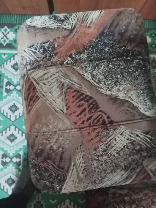 Фотьойл и две табуретки