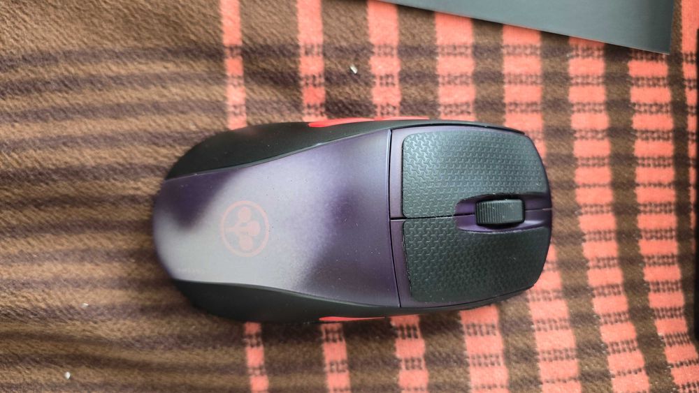 Избеляла Corsair M75 WIRELESS Lightweight RGB Gaming Mouse - Cyberpunk 2077: Arasaka Edition Безжична мишка