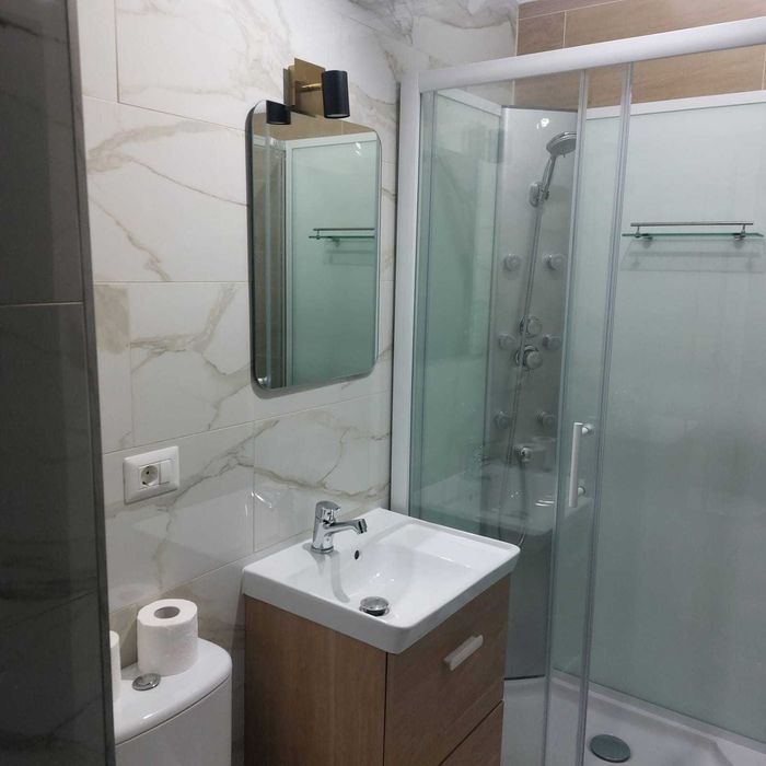 Apartament cu 2 camere de închiriat