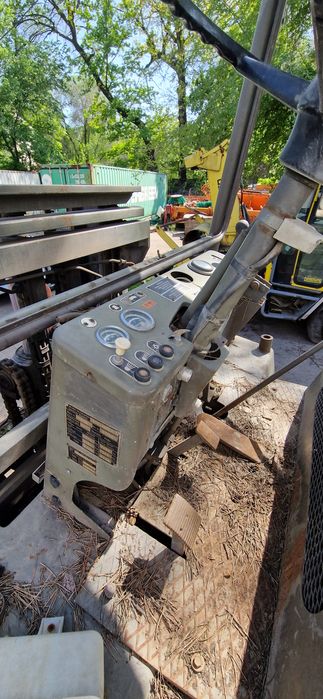 Вилочный погрузчик военый