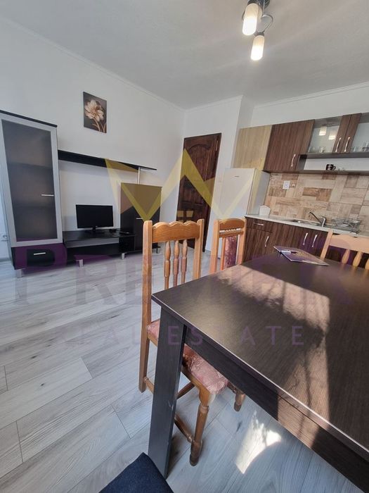 Дава се под наем Двустаен апартамент в Варна, Колхозен пазар - 55 кв.м за 382.5 € - Снимка #1