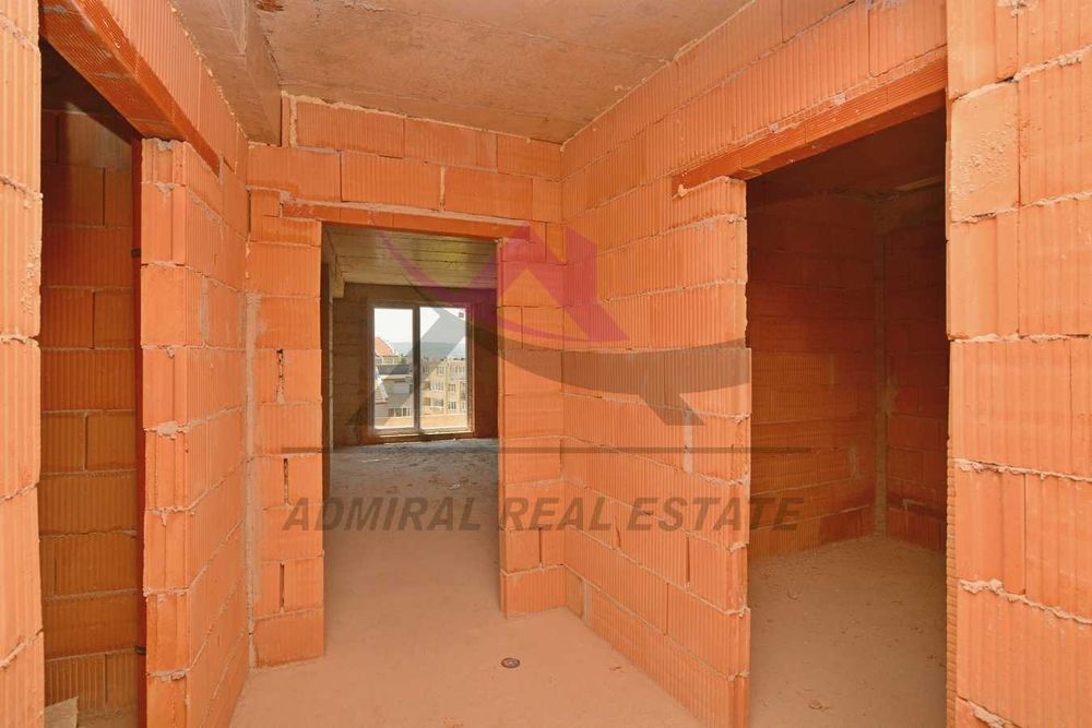 Продава се Тристаен апартамент в Варна, Колхозен пазар - 97 кв.м за 1825 €/кв.м - Снимка #2