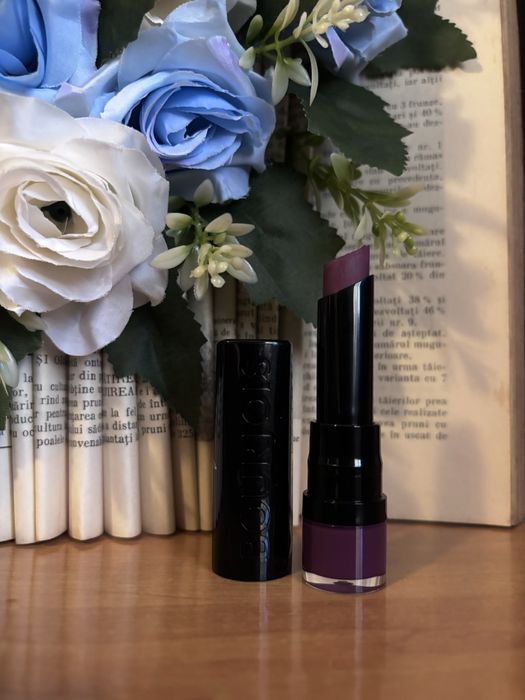 Ruj bourjois diferite nuanțe